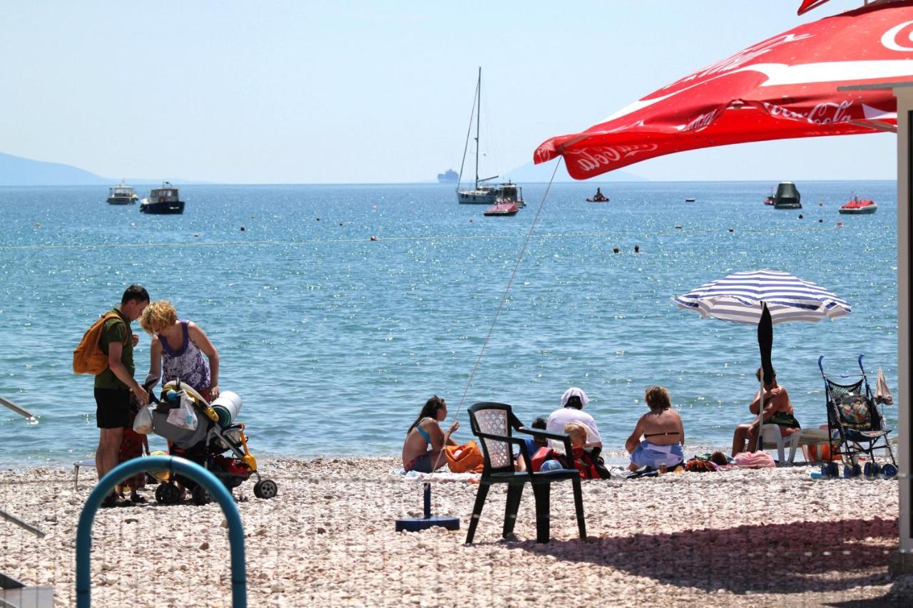 Apartments With A Parking Space Rabac, Labin - 7429 מראה חיצוני תמונה