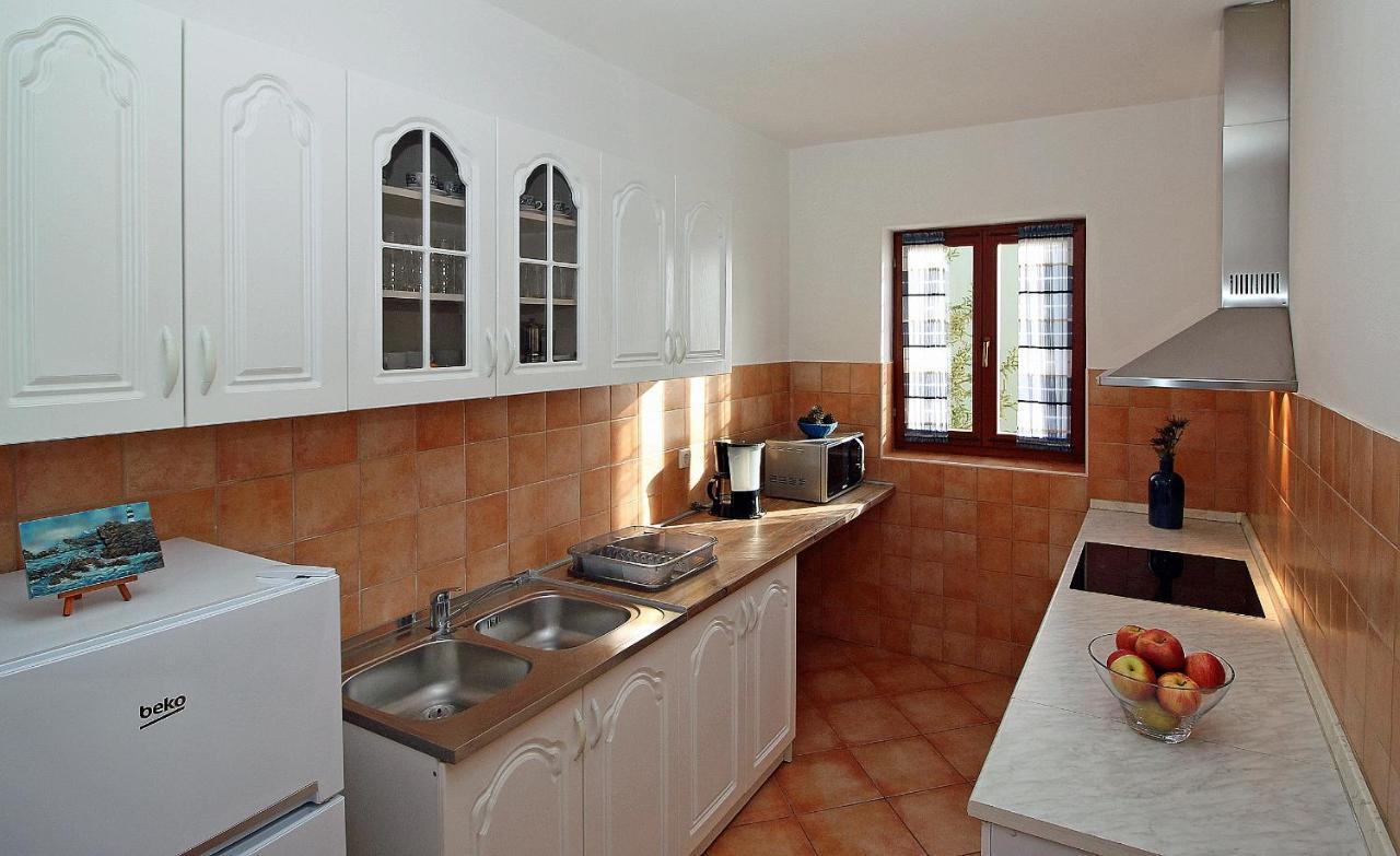 Apartments With A Parking Space Rabac, Labin - 7429 מראה חיצוני תמונה