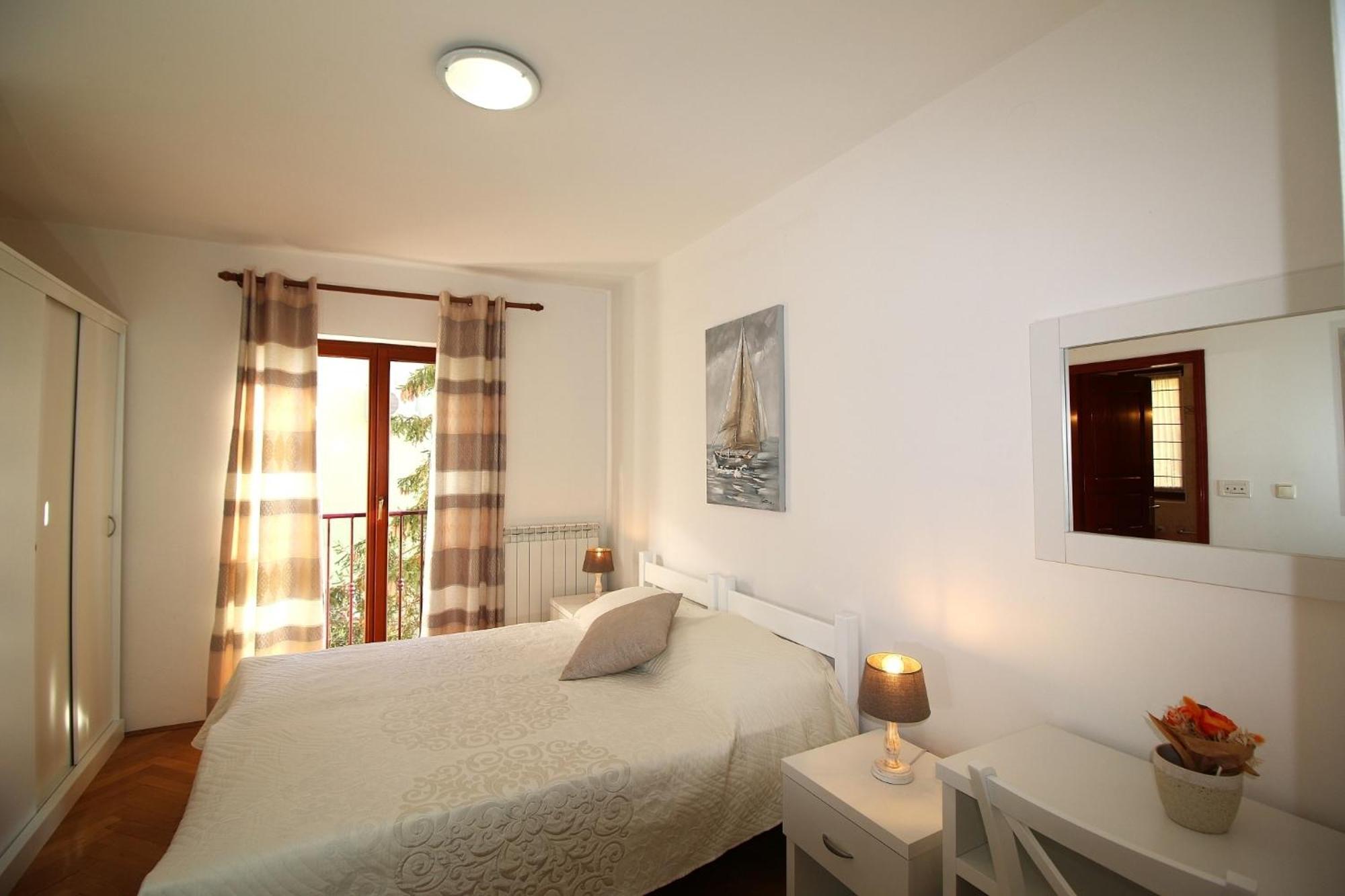Apartments With A Parking Space Rabac, Labin - 7429 מראה חיצוני תמונה